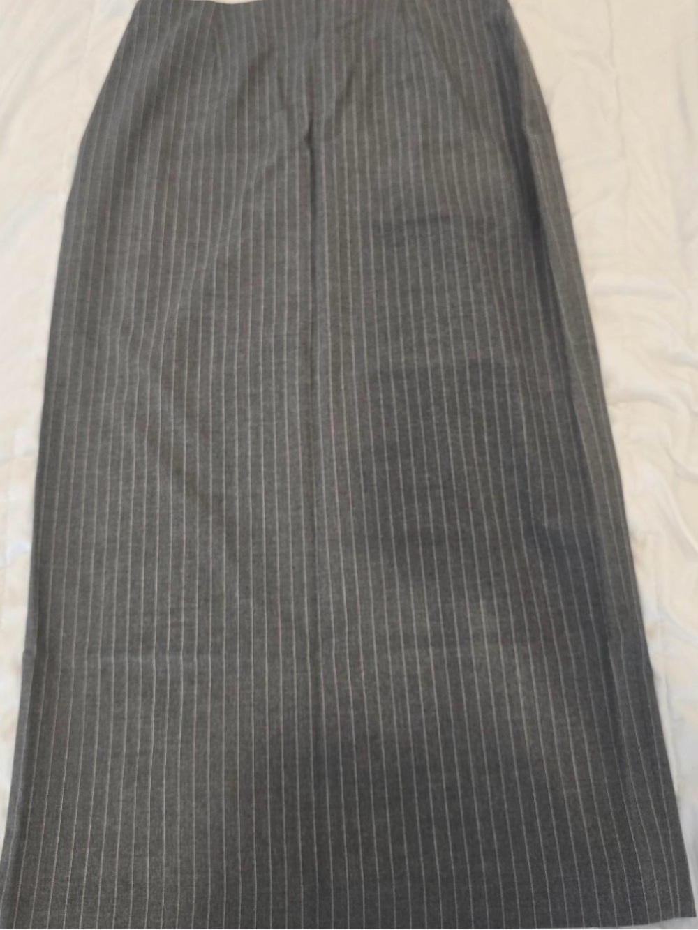 Abercrombie & Fitch Grey Pinstripe Maxi Skirt Size XSP – NWT 🩶